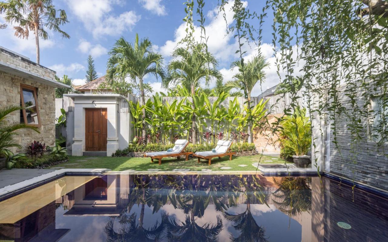 Bali Voyage Vila Seminyak Exterior foto