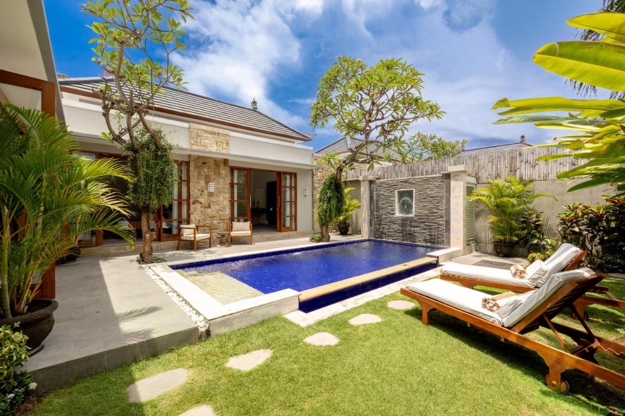 Bali Voyage Vila Seminyak Exterior foto